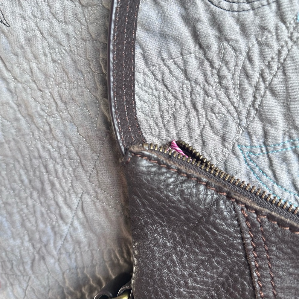 The Sak brown pebbled leather shoulder bag - Picture 2 of 10